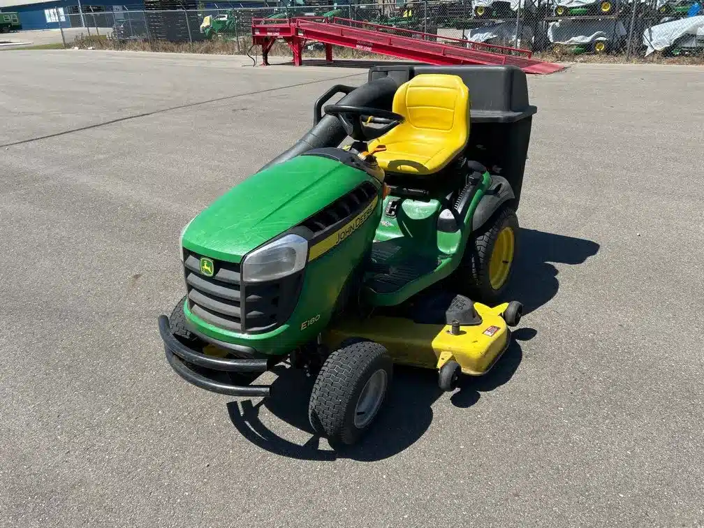 Gallery image 1 for 2018 John Deere E180 Lawn Tractor