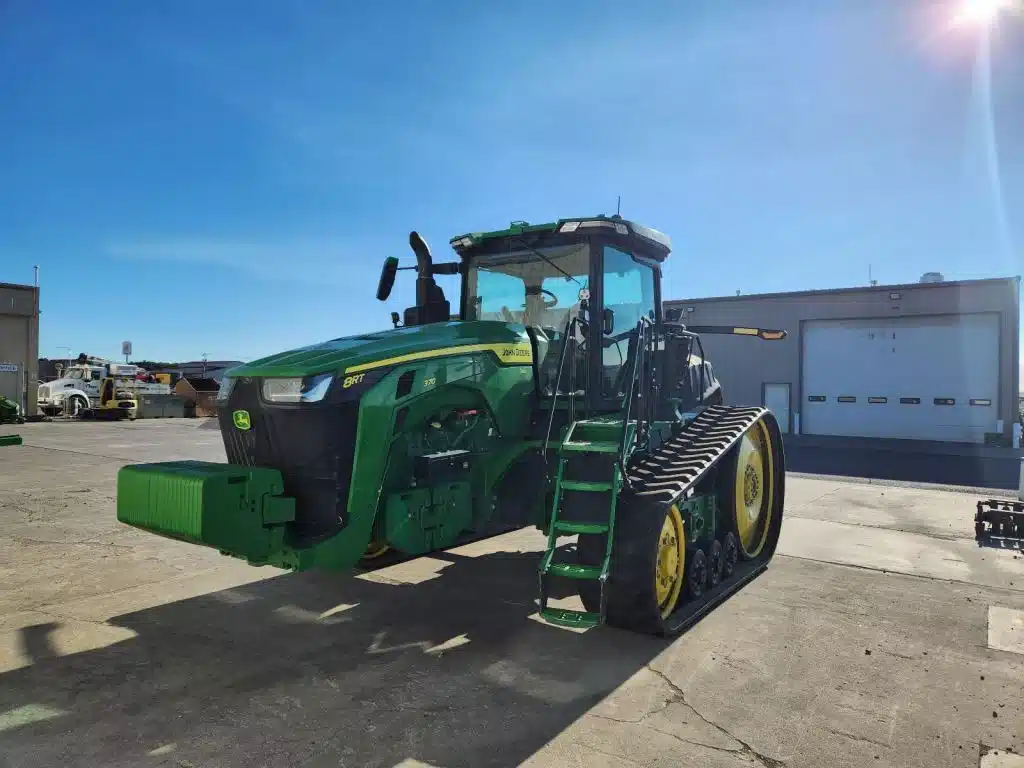 Gallery image 1 for 2021 John Deere 8RT 370 Tractor
