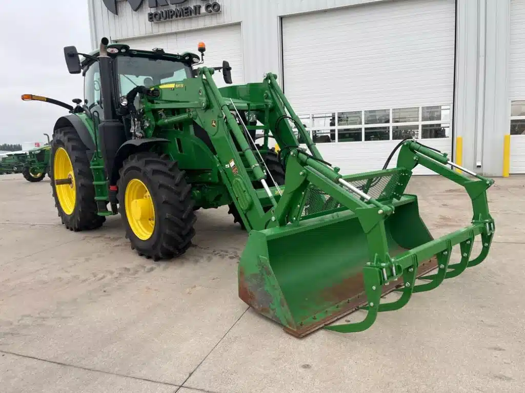 Photo de la Galerie 1 pour 2025 John Deere 6R 175 Tracteur