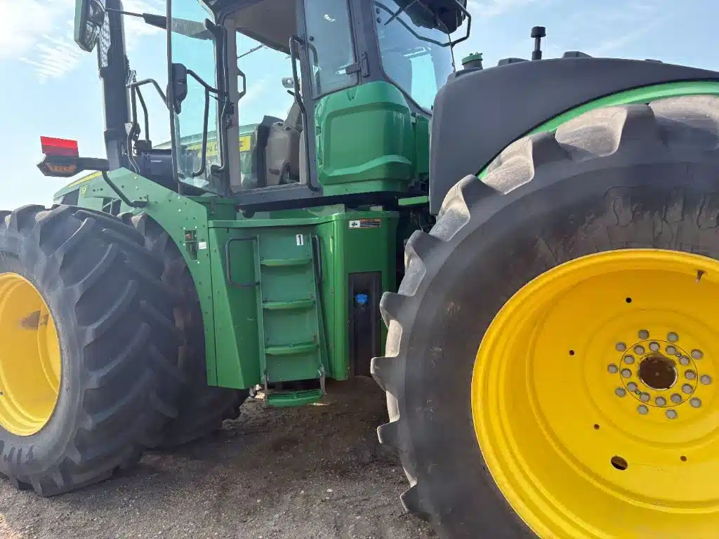 Gallery image 2 for 2024 John Deere 9R 490 Tractor