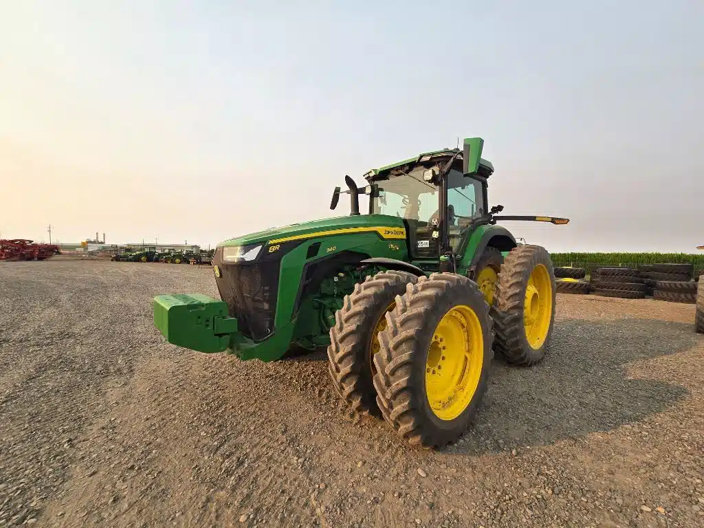Gallery image 1 for 2025 John Deere 8R 340 Tractor