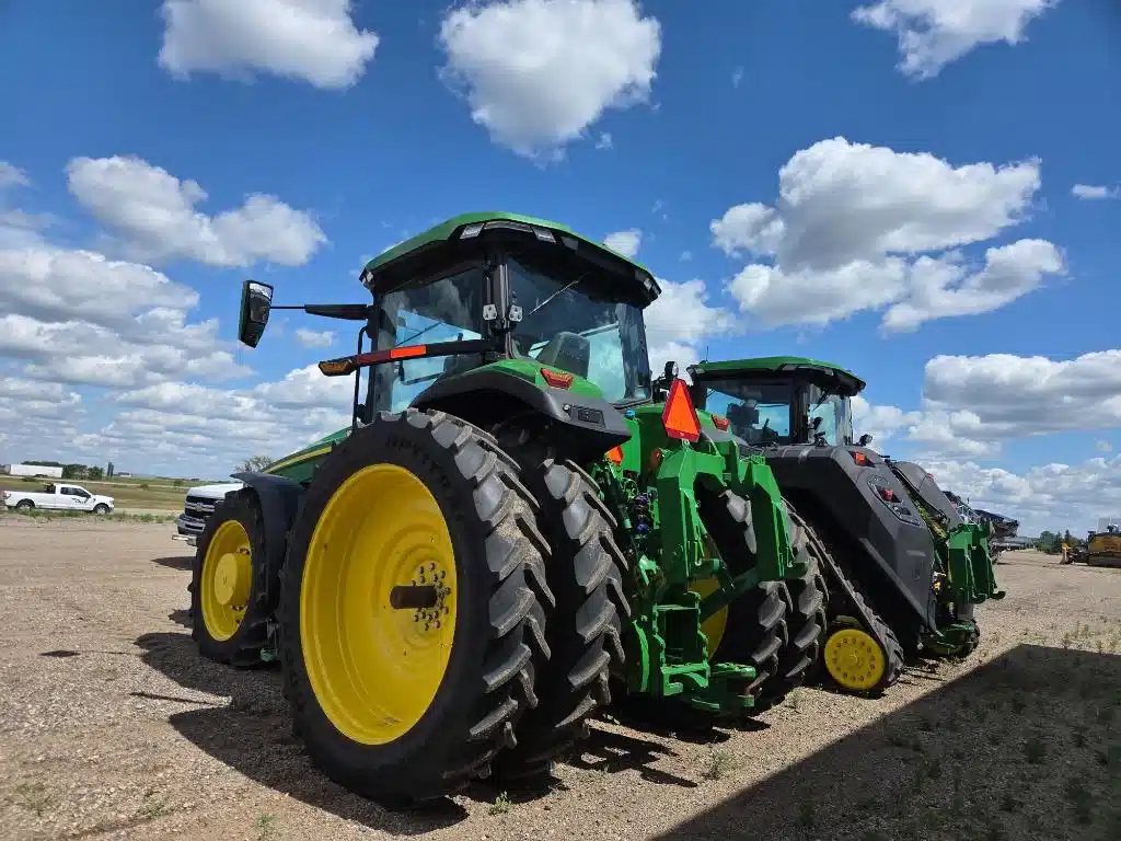 Gallery image 2 for 2025 John Deere 8R 340 Tractor
