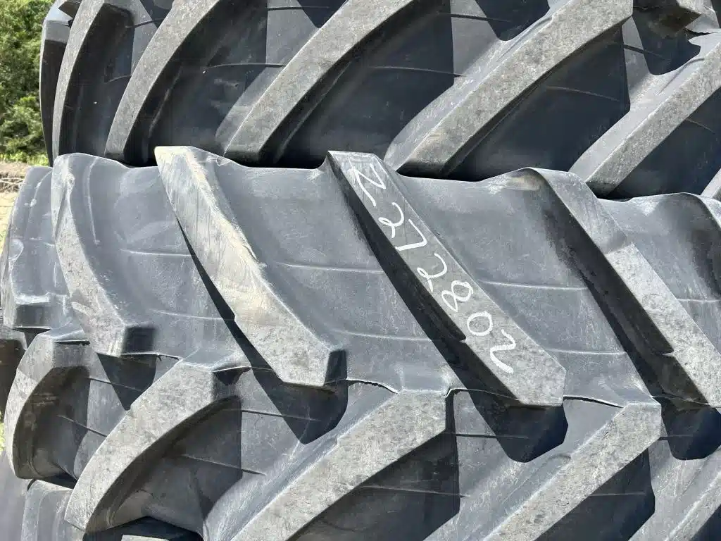 Photo de la Galerie 2 pour 2019 Alliance 650/85R38 Pneus