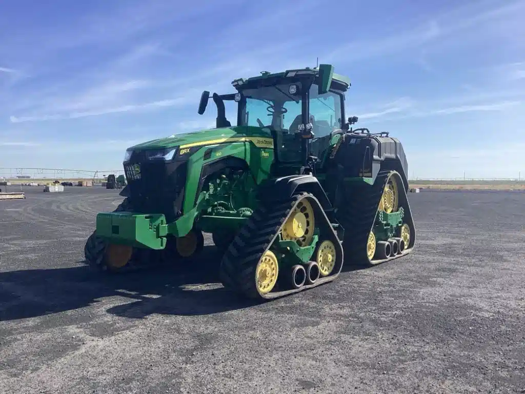Photo de la Galerie 1 pour 2023 John Deere 8RX 410 Tracteur