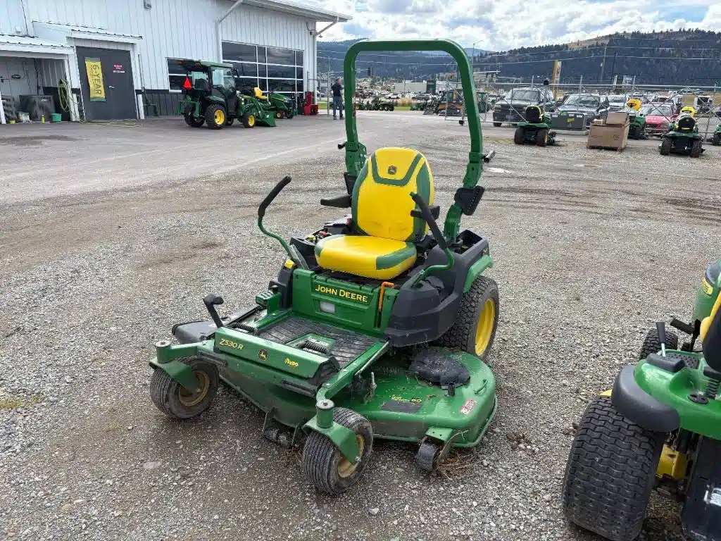 Gallery image 1 for 2024 John Deere Z530R Mower - Zero Turn