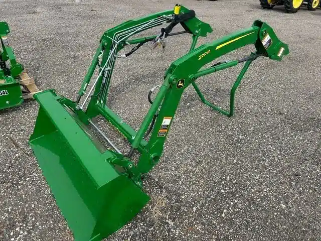 Gallery image 1 for 2025 John Deere 220R Front End Loader