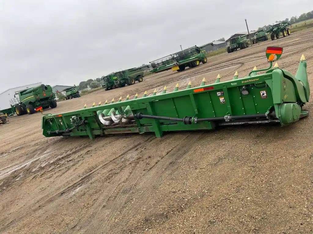 Photo de la Galerie 2 pour 2014 John Deere 618C Nez - Maïs