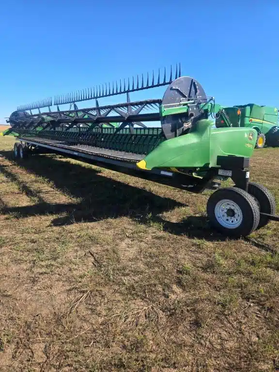 Gallery image 1 for 2017 John Deere 640FD Header - Draper
