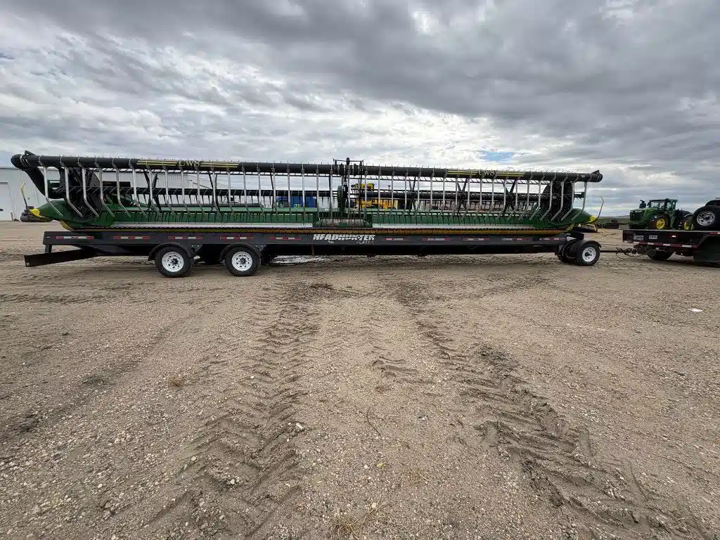 Gallery image 2 for 2021 John Deere RD40F Header - Flex Draper