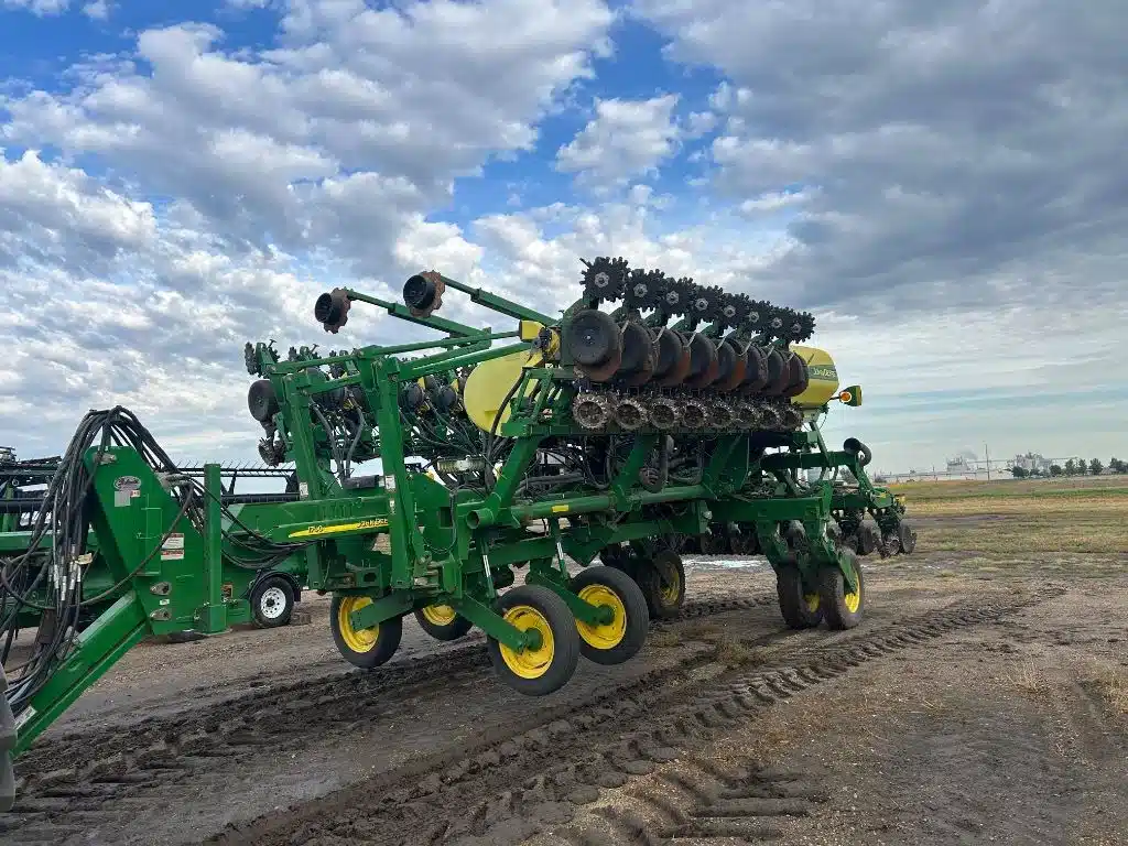 Photo de la Galerie 1 pour 2009 John Deere 1790 Planteur