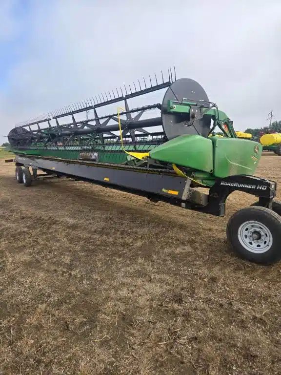 Gallery image 1 for 2012 John Deere 640FD Header - Draper