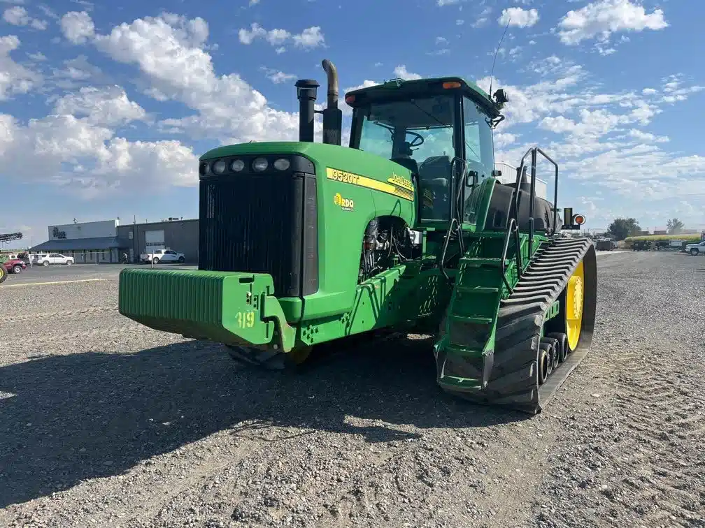 Gallery image 1 for 2006 John Deere 9520T Tractor