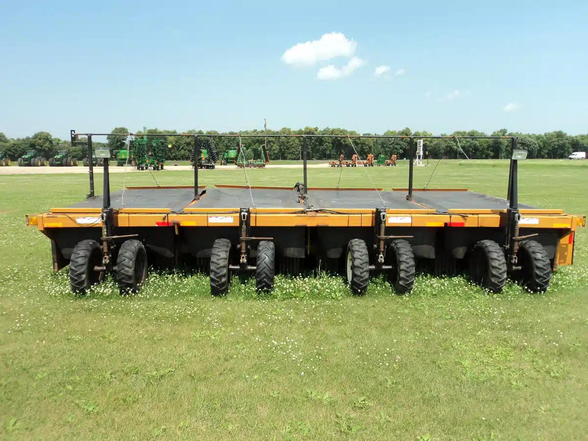 Gallery image 2 for Used 2002 Alloway 12 row 22" Miscellaneous