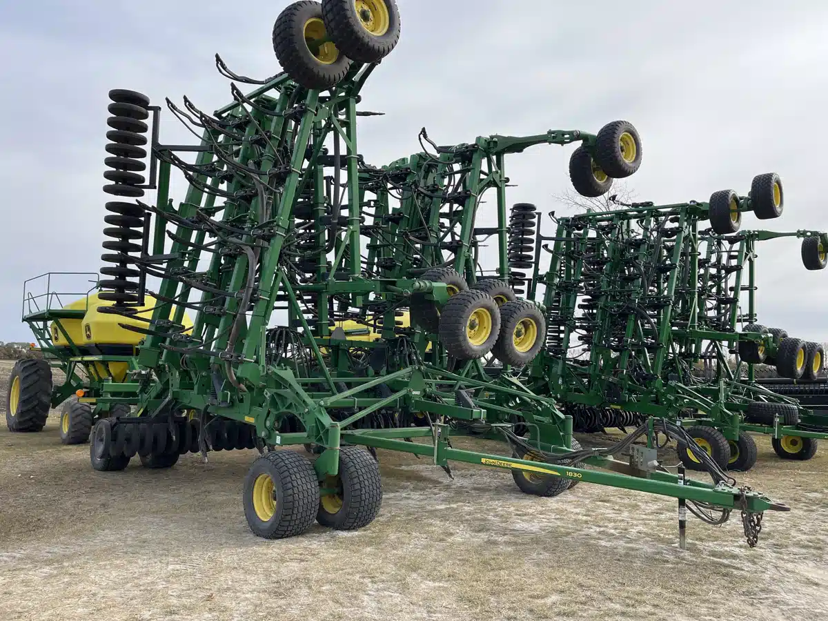 Gallery image 1 for Used 2011 John Deere 1830 Air Drill