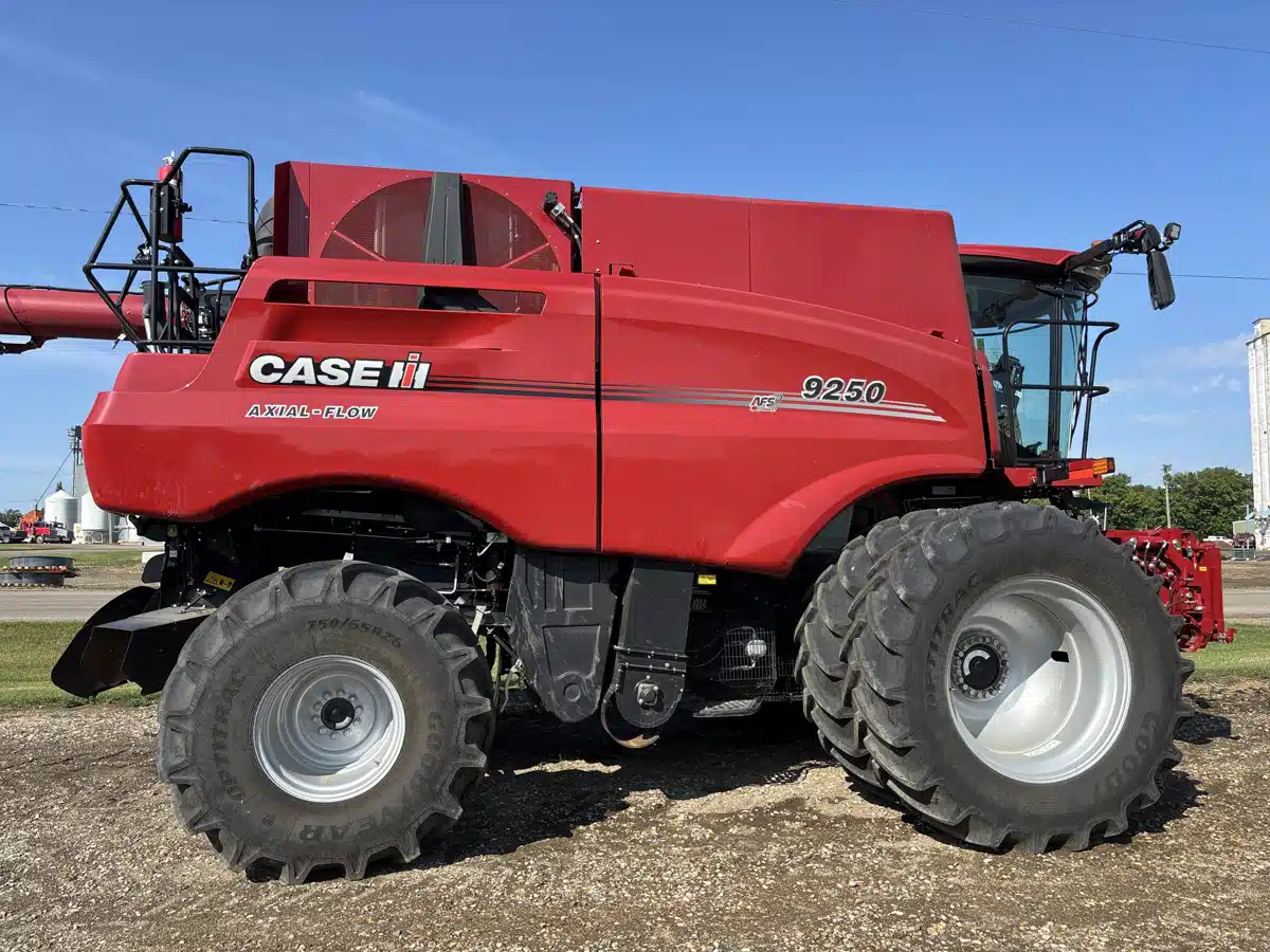 Gallery image 2 for Used 2024 Case IH 9250 Combine