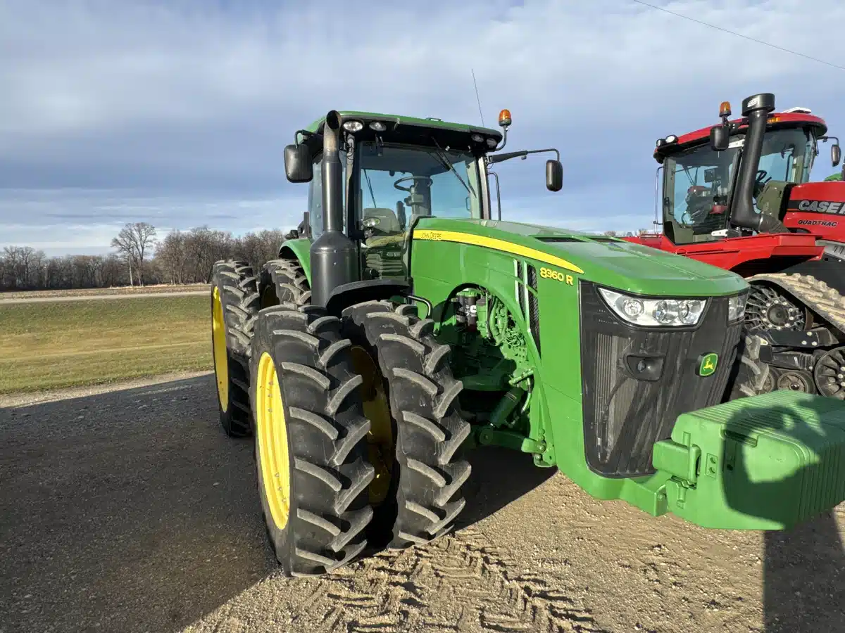 Gallery image 2 for Used 2012 John Deere 8360R Tractor