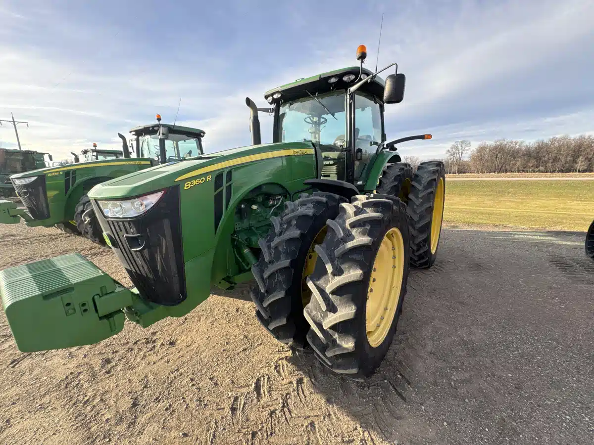 Gallery image 1 for Used 2012 John Deere 8360R Tractor