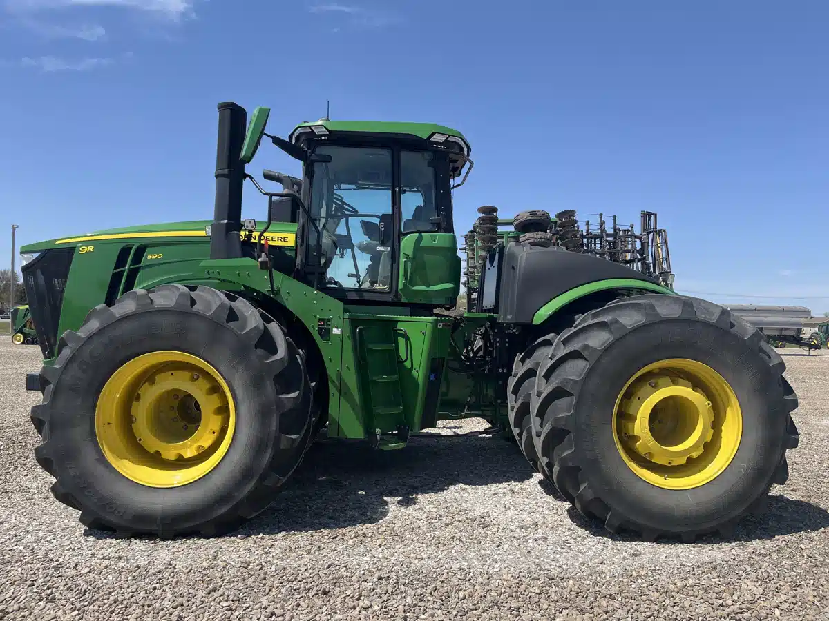 Gallery image 2 for Used 2023 John Deere 9R 590 Tractor