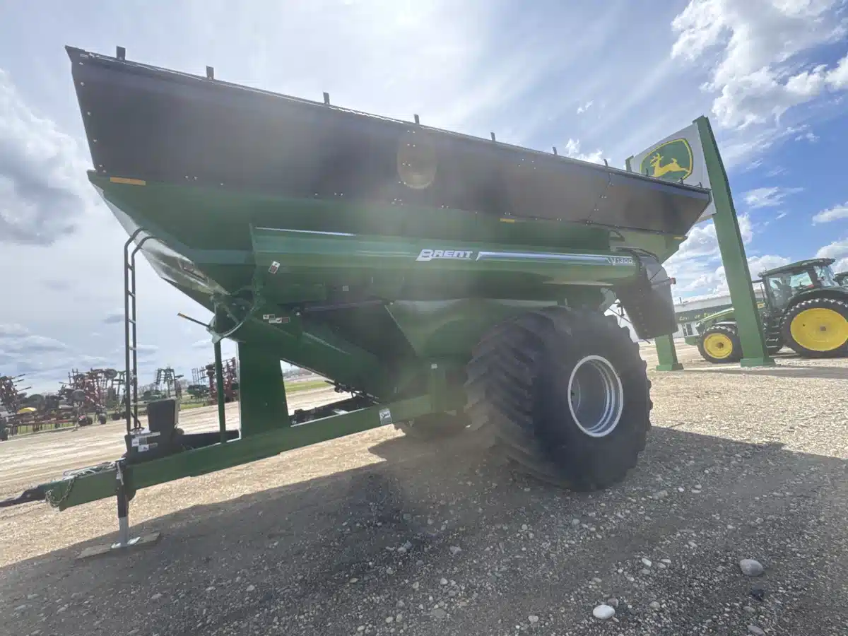 Gallery image 2 for Used 2025 Brent V1300 Grain Cart