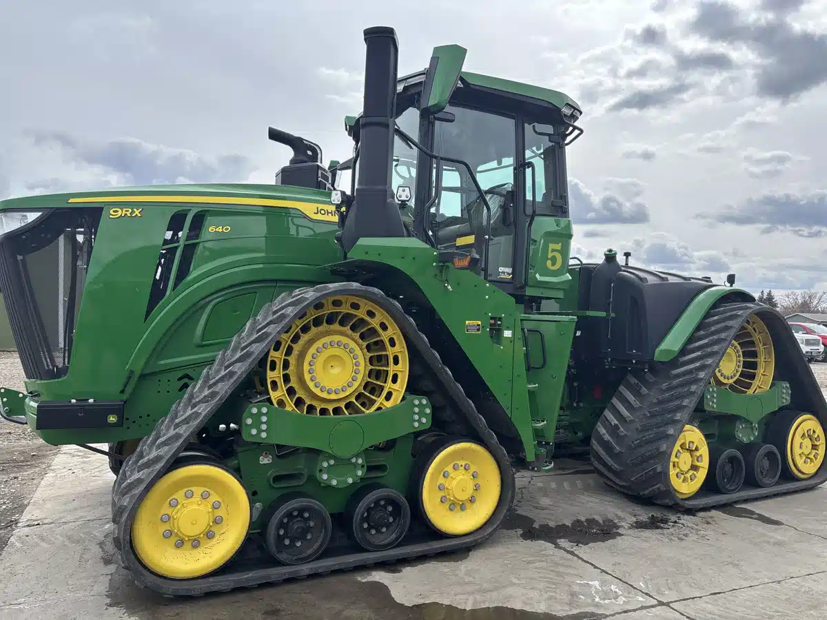 Gallery image 1 for Used 2023 John Deere 9RX 640 Tractor