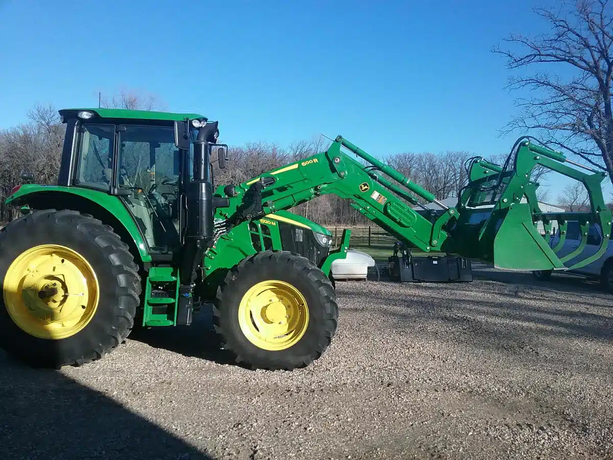 Gallery image 2 for Used 2021 John Deere 6120M Tractor