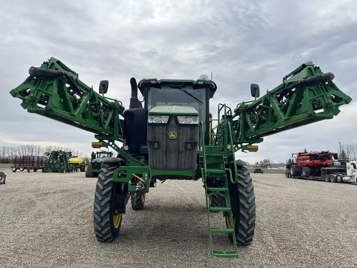 Gallery image 2 for Used 2024 John Deere 410R Sprayer - Self Propelled