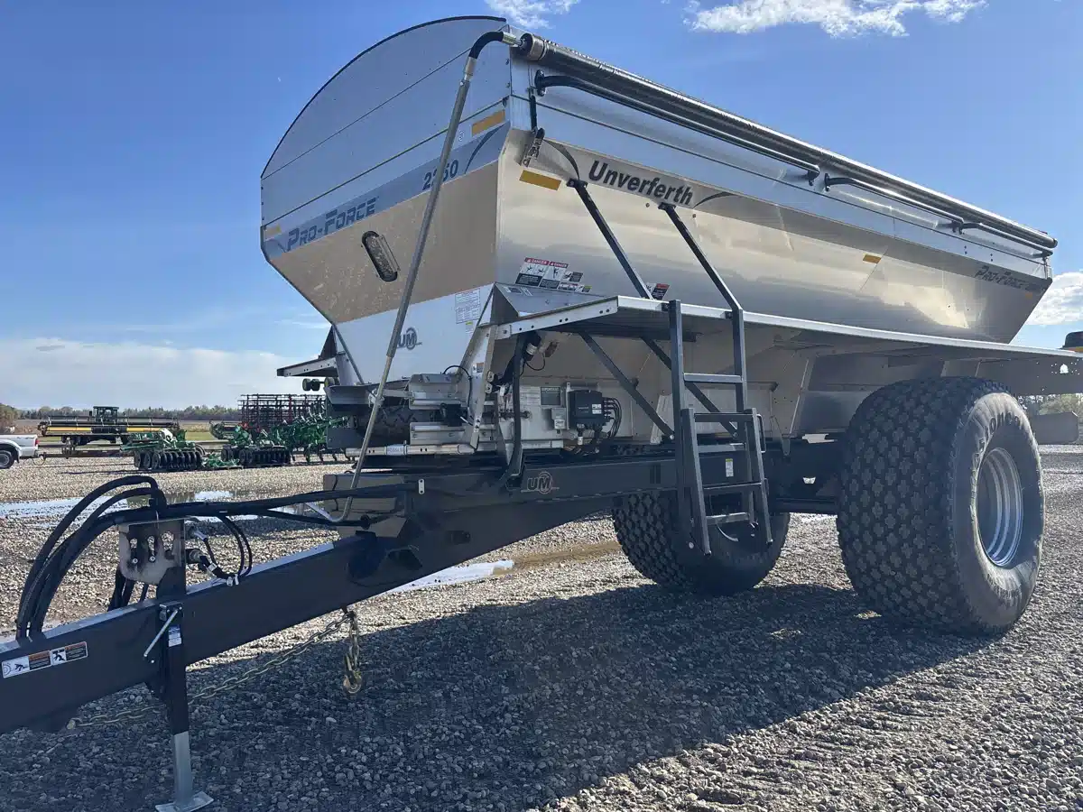 Used 2026 Unverferth PRO-FORCE 2250 Spreader - Fertilizer