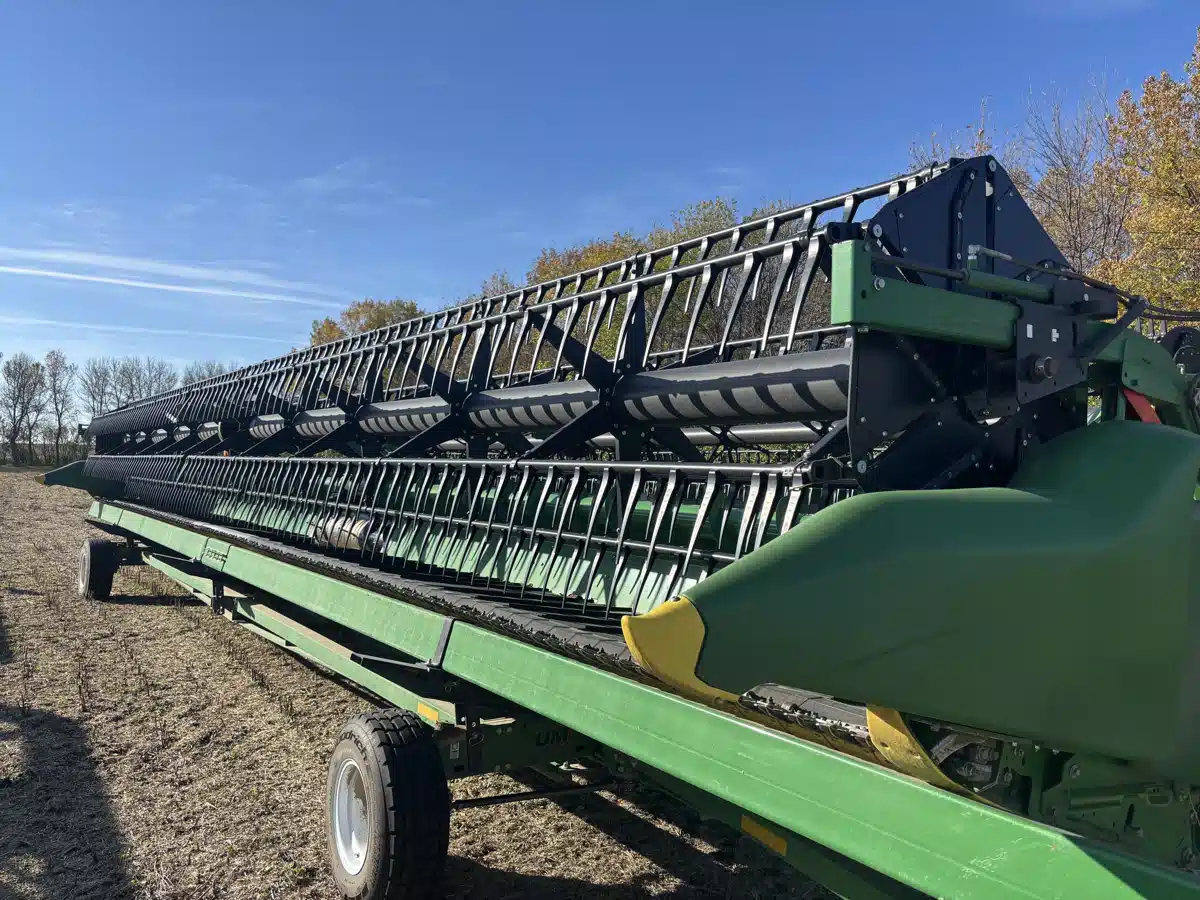 Used 2018 John Deere 645FD Header - Draper