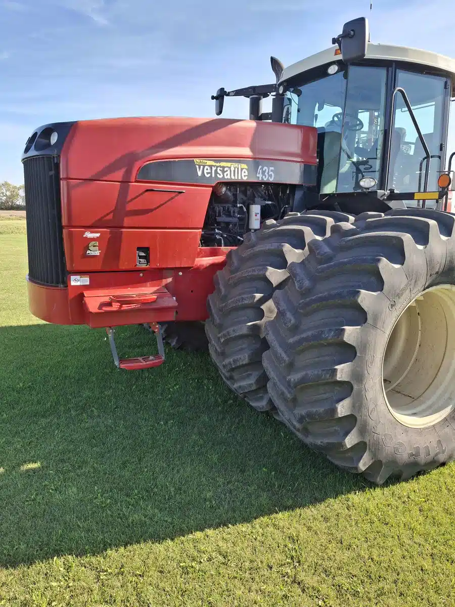 Used 2008 Versatile 435 Tractor