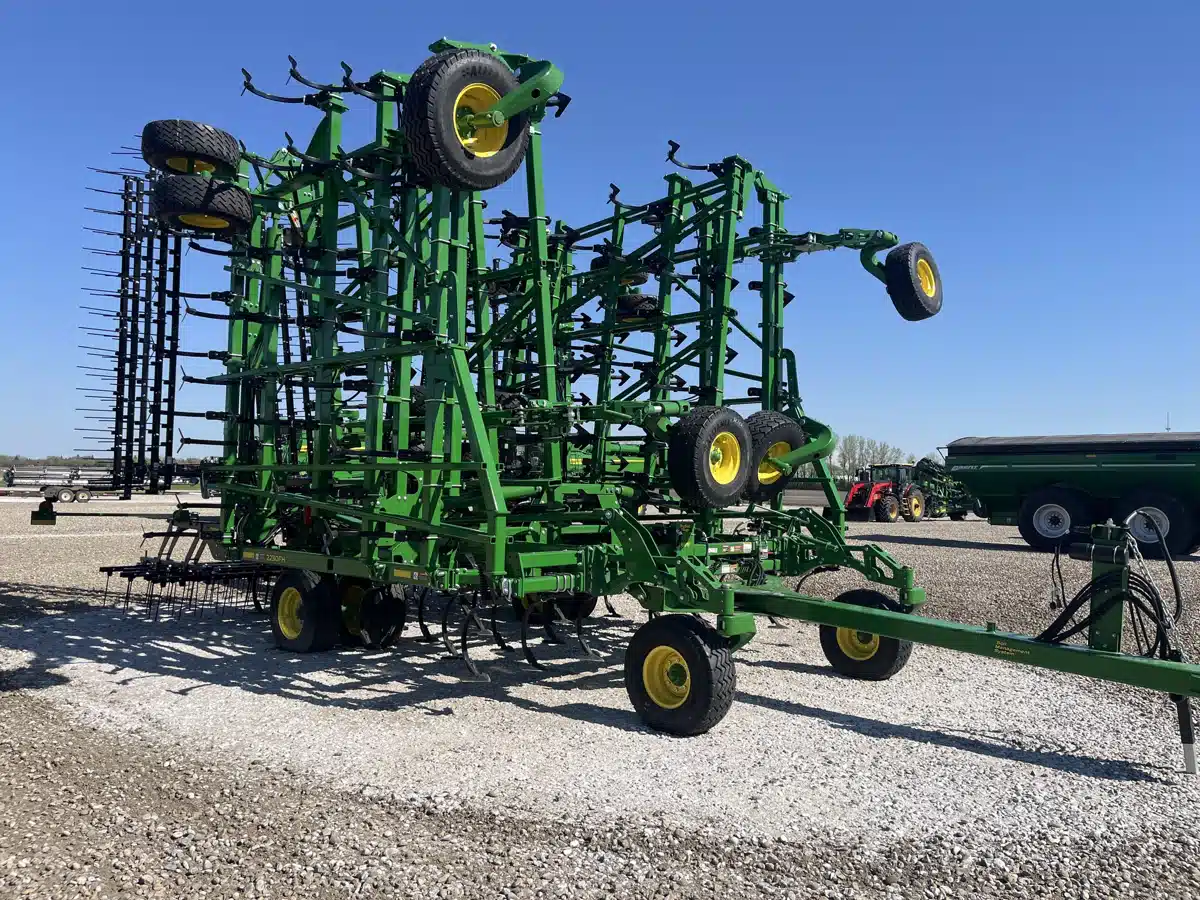 Gallery image 1 for 2026 John Deere 2230FH Cultivator