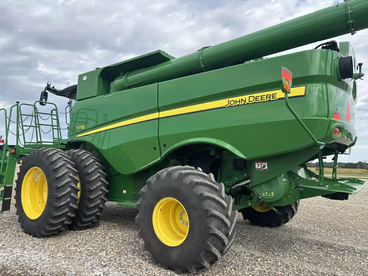 Photo de la Galerie 2 pour 2022 John Deere S770 Batteuse