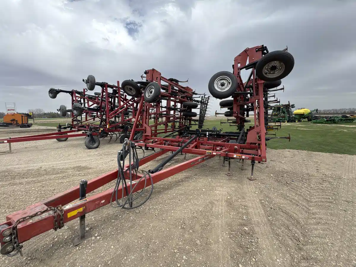 Photo de la Galerie 2 pour 2010 Case IH TIGERMATE 200 Cultivateur