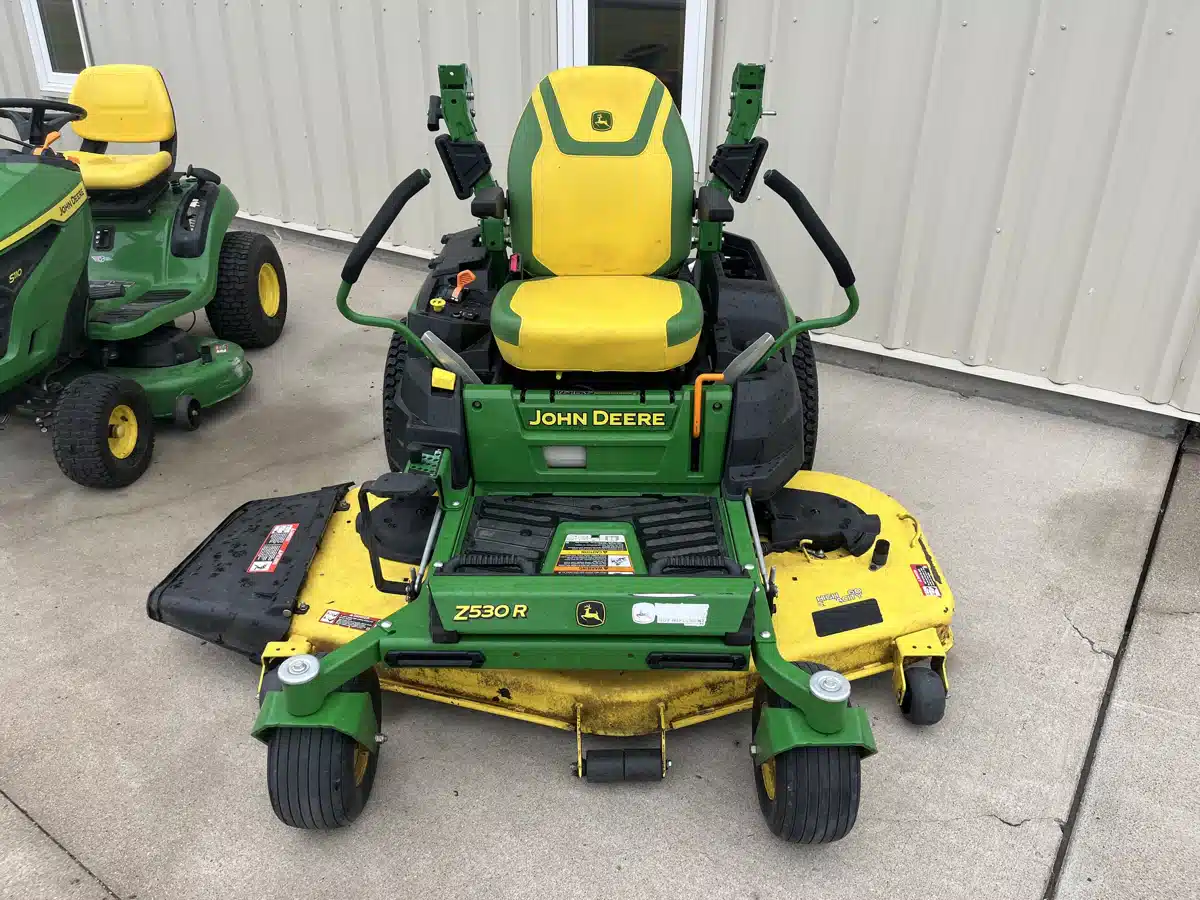 Gallery image 2 for 2022 John Deere Z530R Mower - Zero Turn