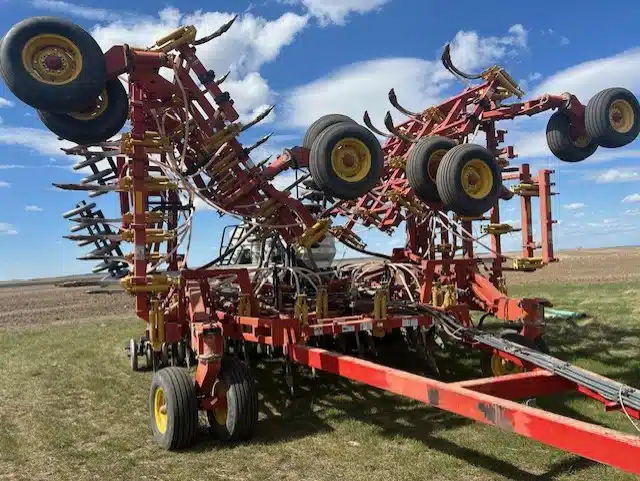 Gallery image 1 for Used Bourgault 5710-50 Air Drill