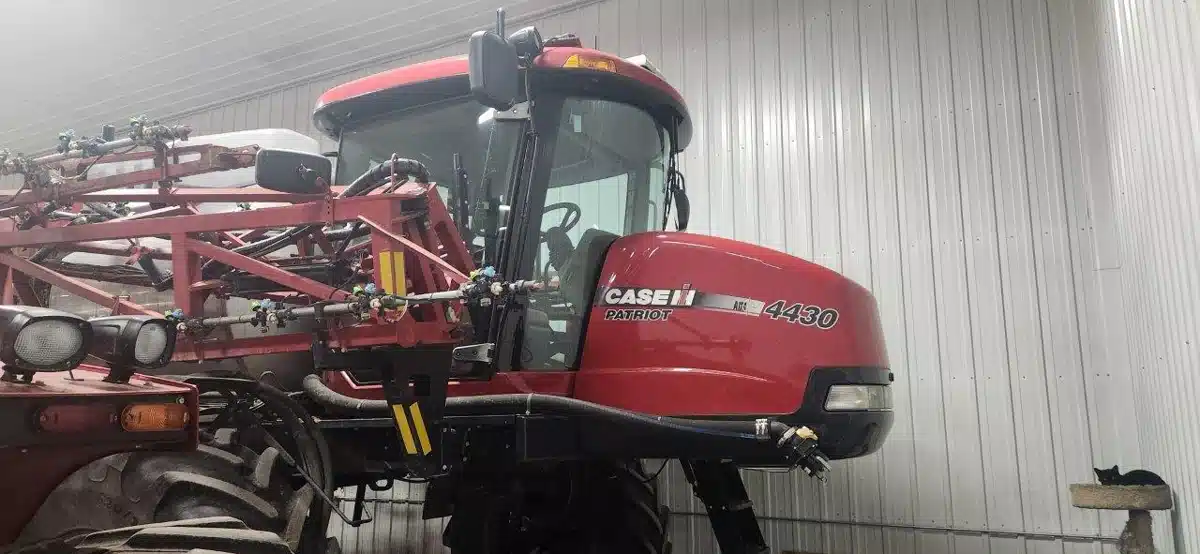 Gallery image 1 for Used 2013 Case IH PATRIOT 4430 Sprayer - Self Propelled