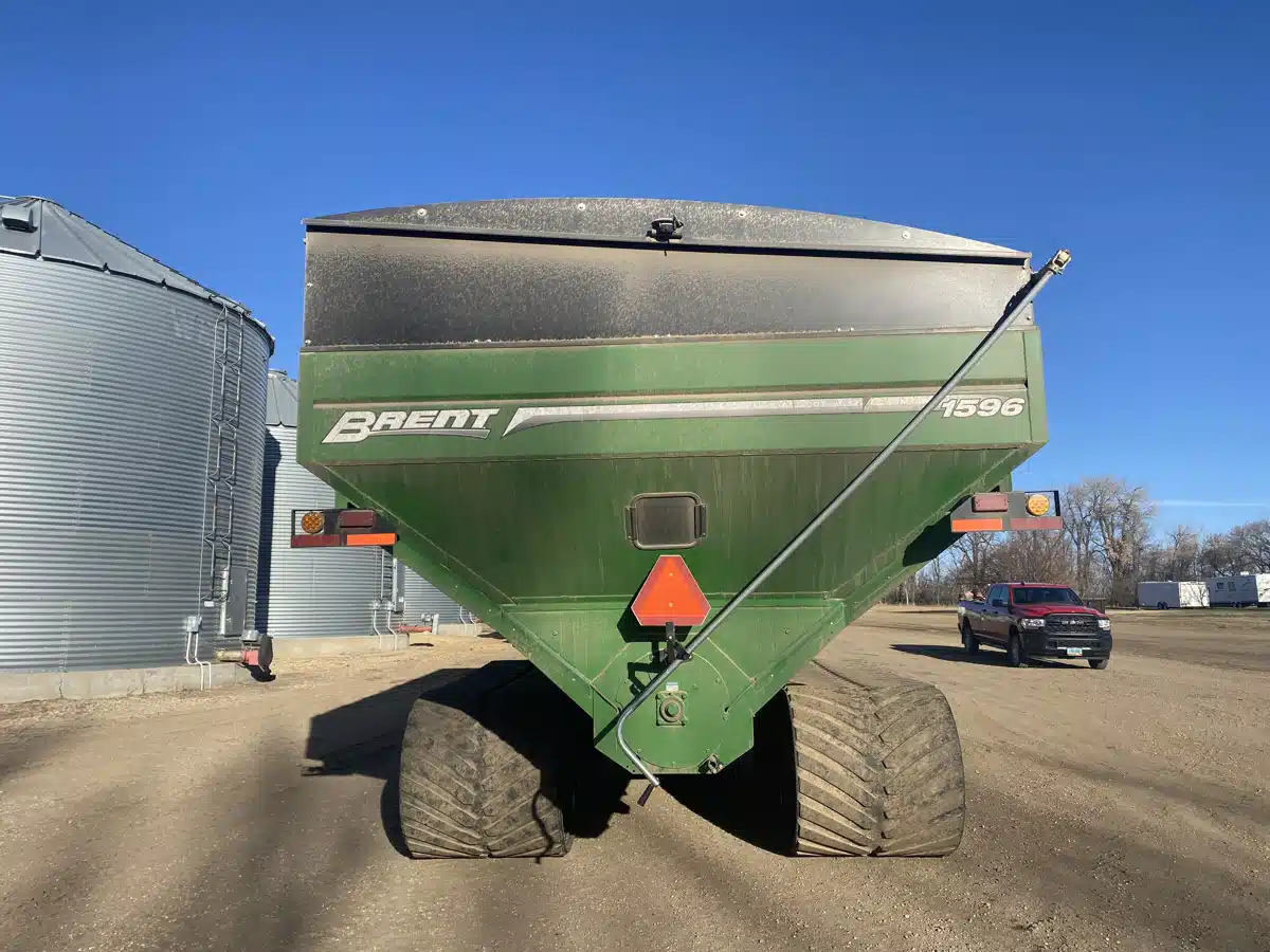 Gallery image 2 for Used 2019 Brent 1596 Grain Cart
