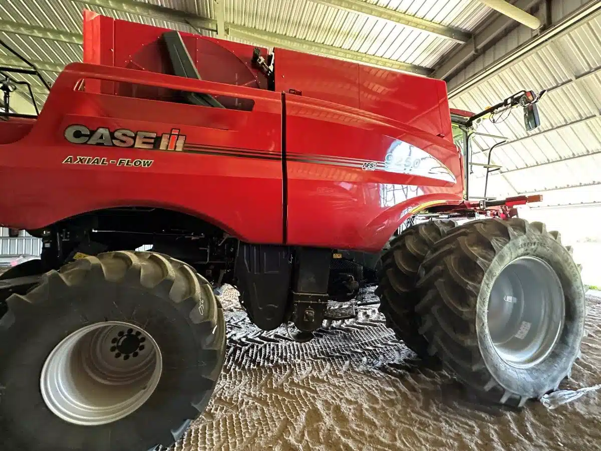 Gallery image 2 for Used 2024 Case IH 9250 Combine