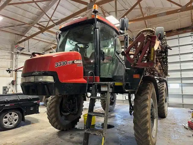Gallery image 2 for Used 2013 Case IH PATRIOT 3330 Sprayer - Self Propelled