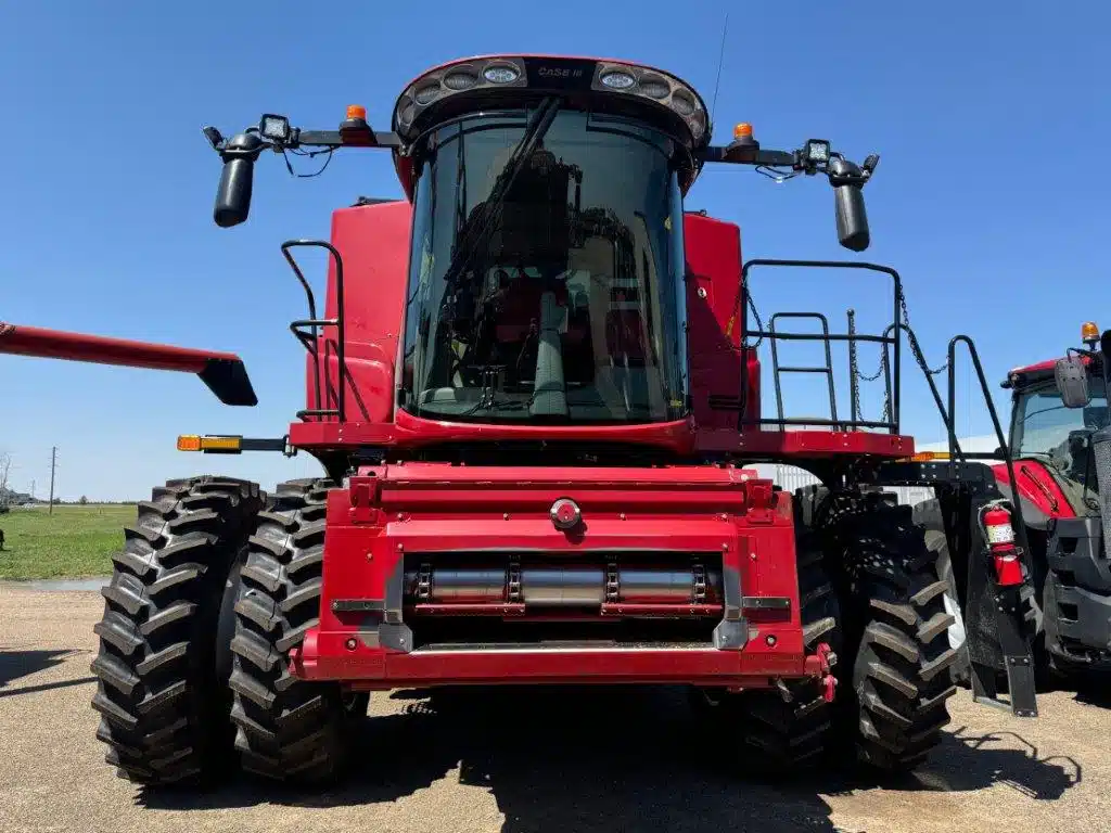 Gallery image 2 for Used 2023 Case IH 8250 Combine