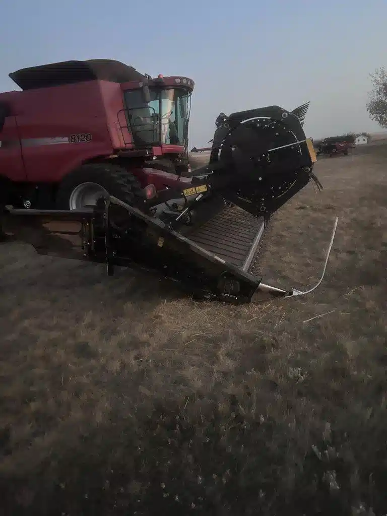 Gallery image 1 for Used 2019 MacDon FD75 Header - Flex Draper