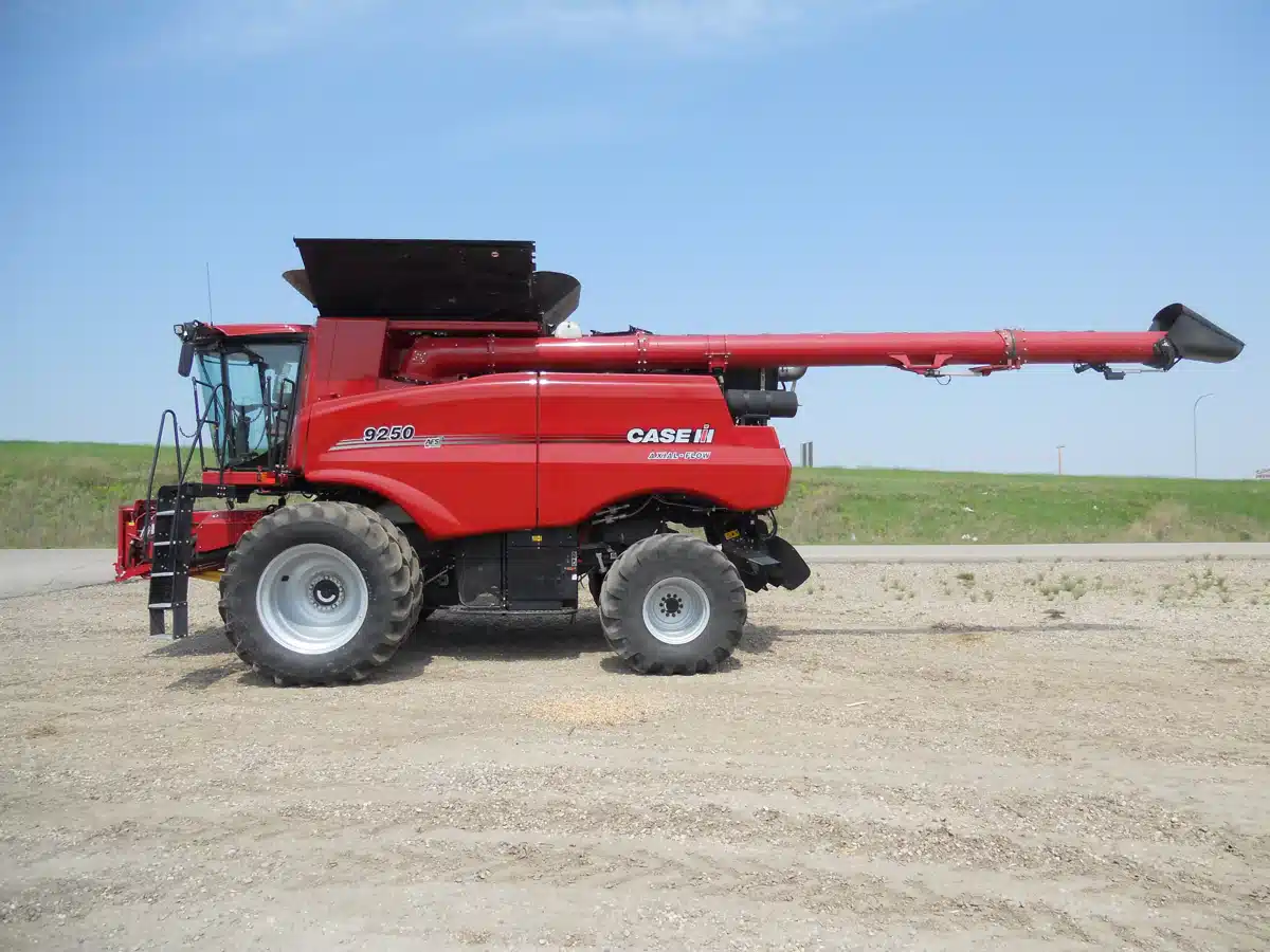 Gallery image 2 for Used 2024 Case IH 9250 Combine