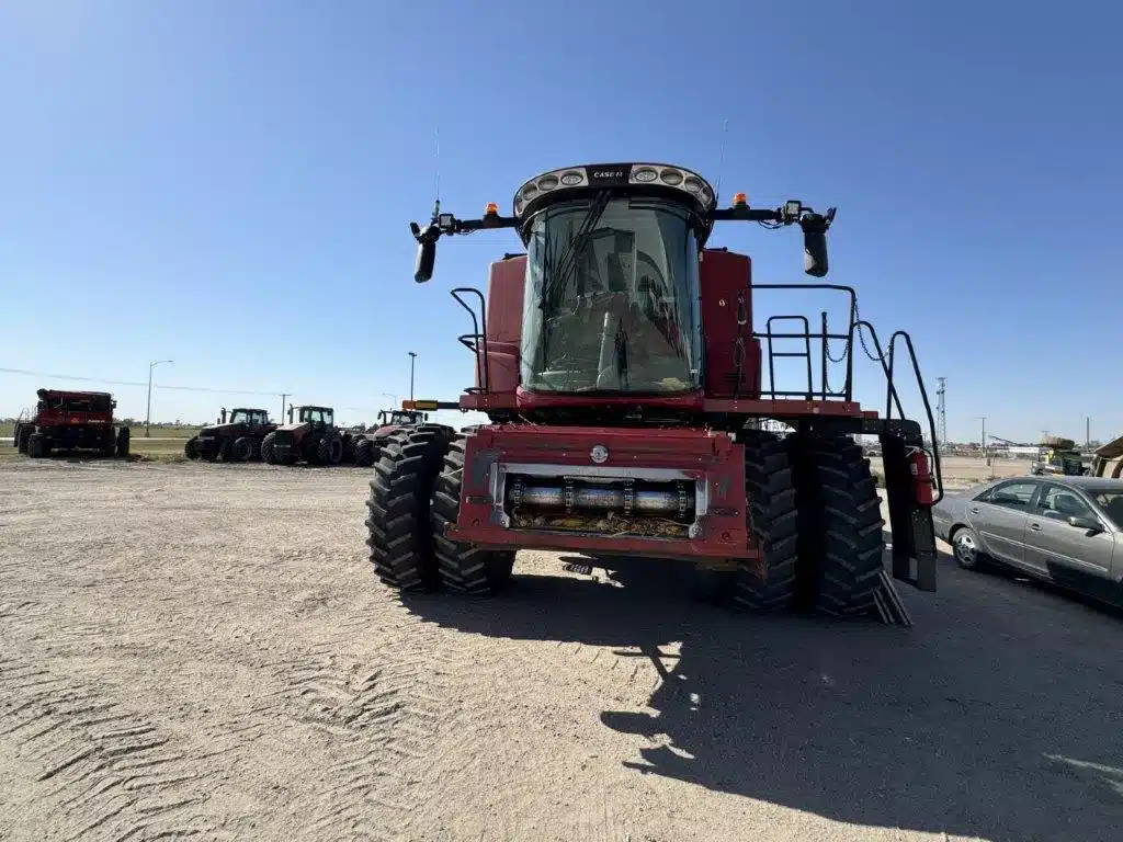 Gallery image 2 for Used 2020 Case IH 8250 Combine