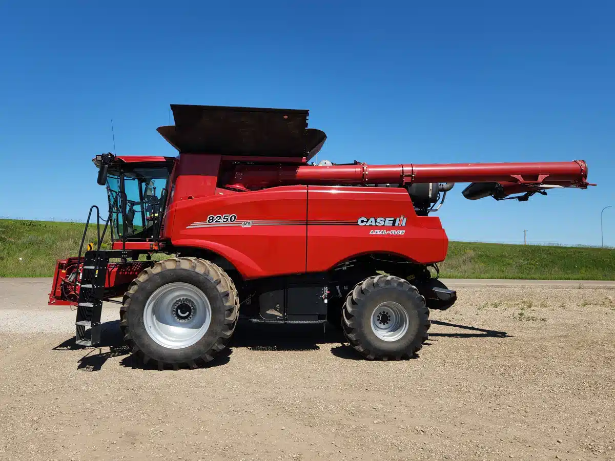Gallery image 2 for Used 2023 Case IH 8250 Combine