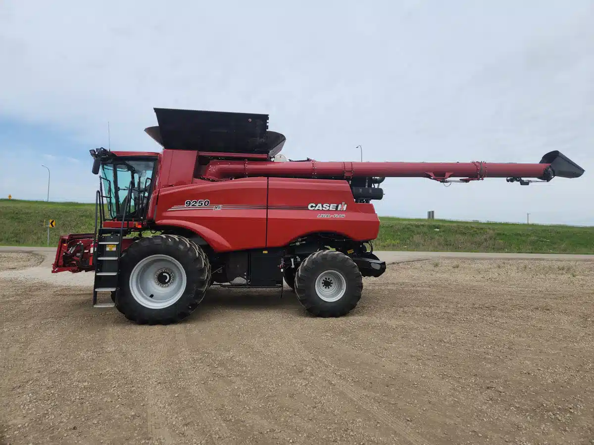 Gallery image 2 for Used 2024 Case IH 9250 Combine