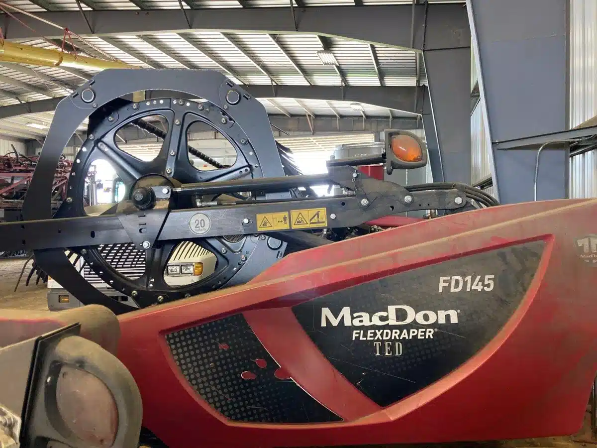 Gallery image 1 for Used 2019 MacDon FD75 Header - Flex Draper