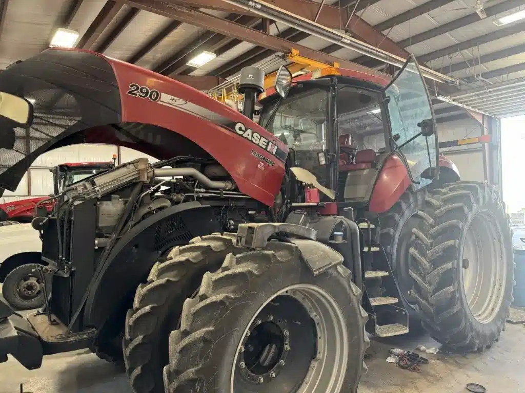 Gallery image 1 for Used 2012 Case IH MAGNUM 290 Tractor