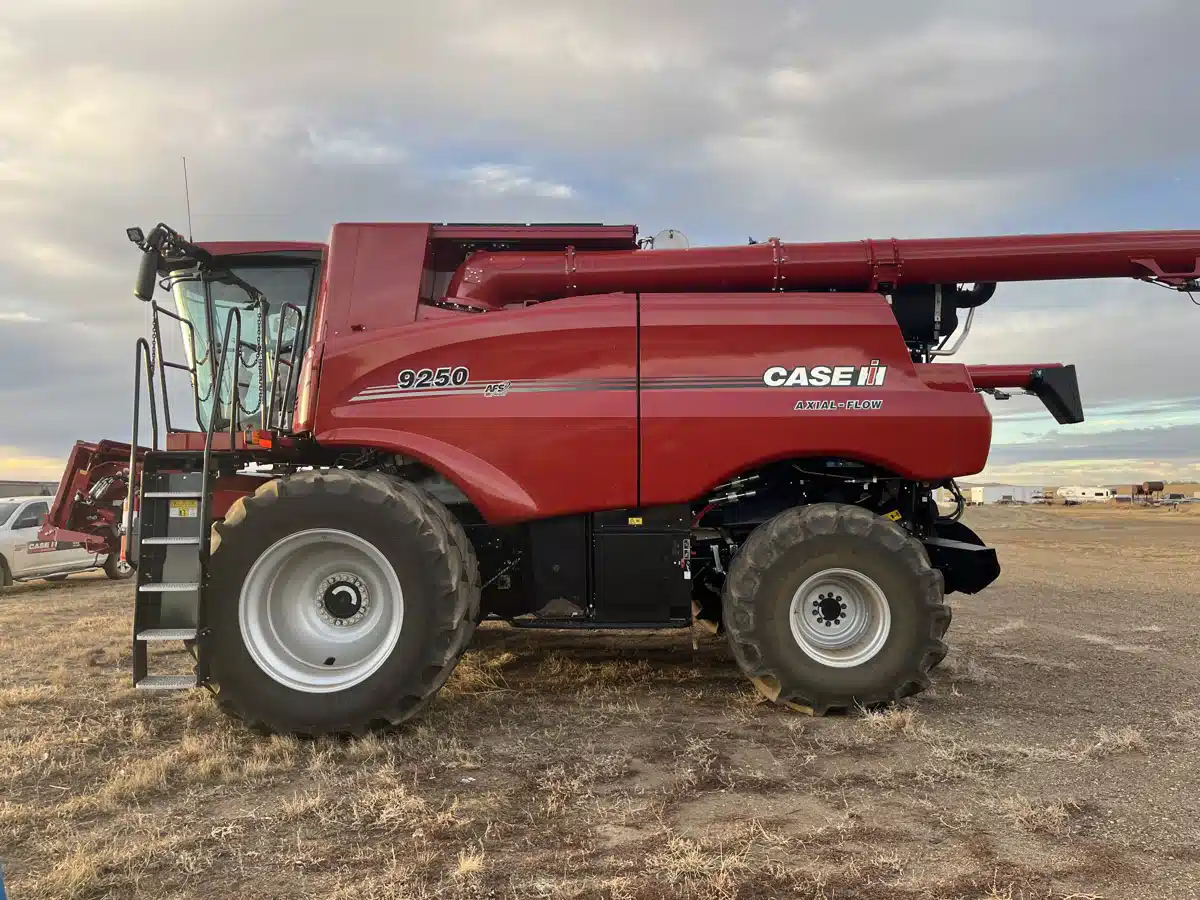 Gallery image 2 for Used 2024 Case IH 9250 Combine