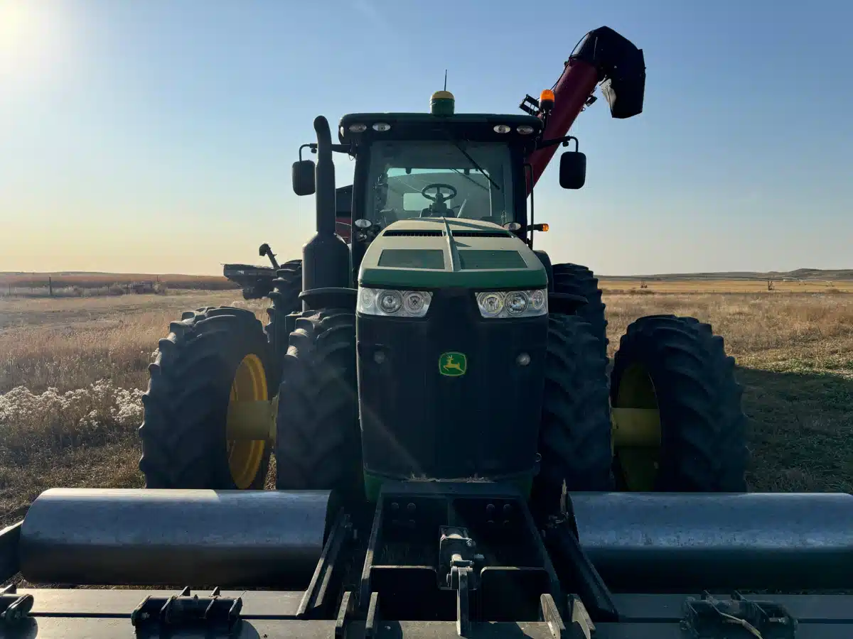 Gallery image 2 for Used 2011 John Deere 8360R Tractor
