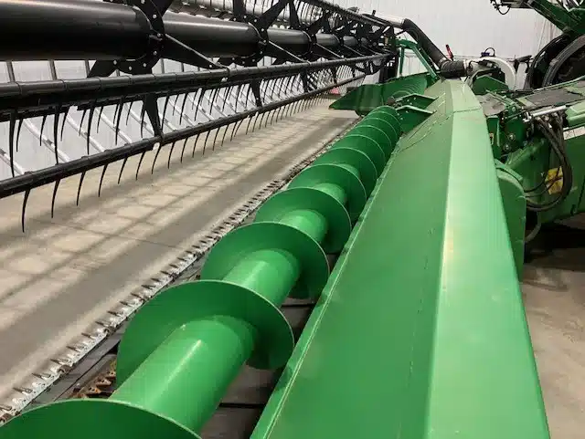 Gallery image 2 for Used 2013 John Deere 635FD Rigid Head