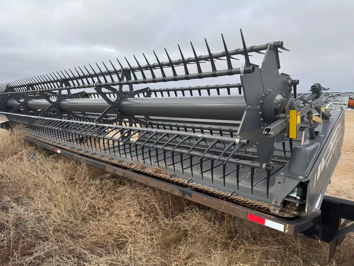 Gallery image 2 for Used 2022 Massey Ferguson 5400DS Header - Draper